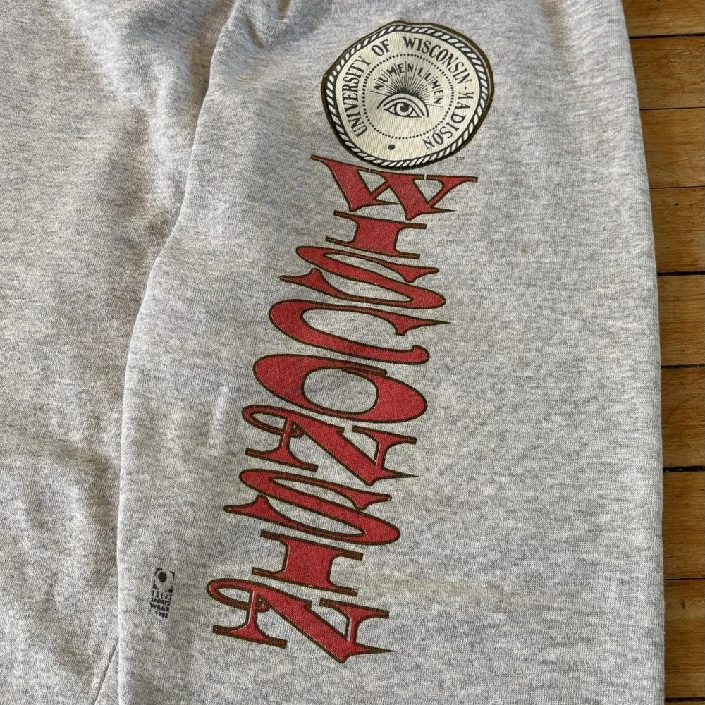 VTG 90s Wisconsin Badgers Spellout Sweatpants 1992 Size XL (32x31) Made in USA